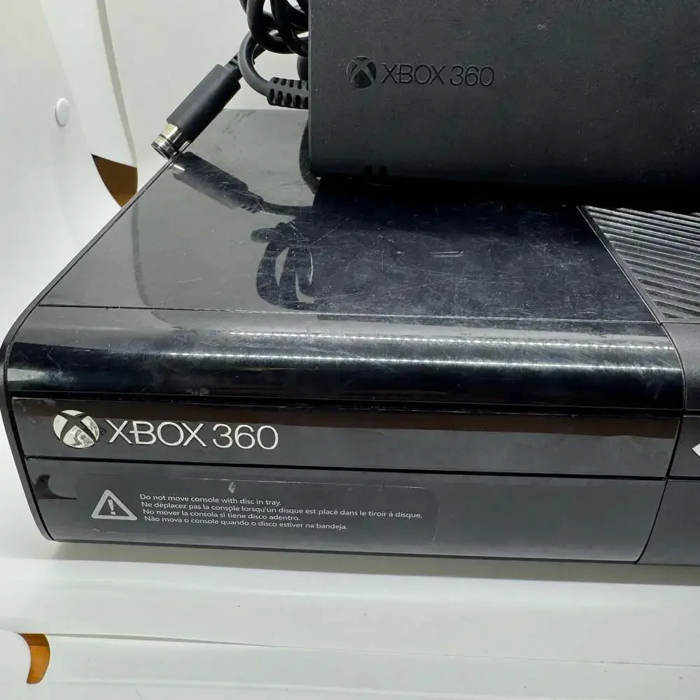 Microsoft Xbox 360 E Console Black (Model 1538) with Power Supply and Cables